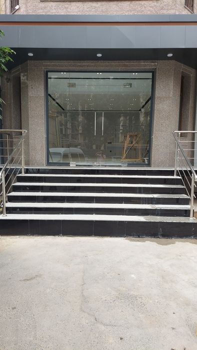 Сдаётся помещение 50 кв под офис, магазин, аптека, барбершоп итд.