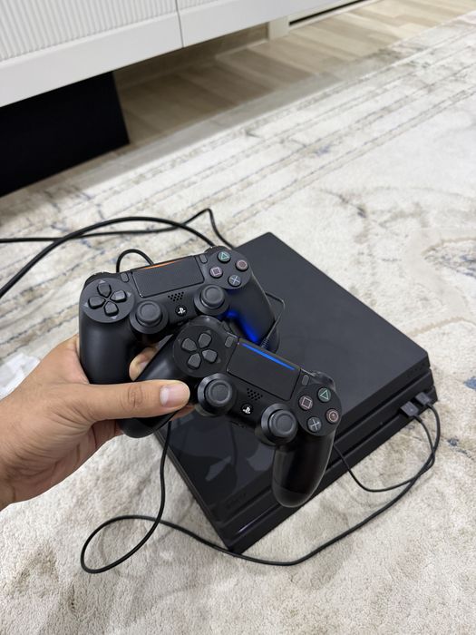 Ps4 pro 1TB ideal