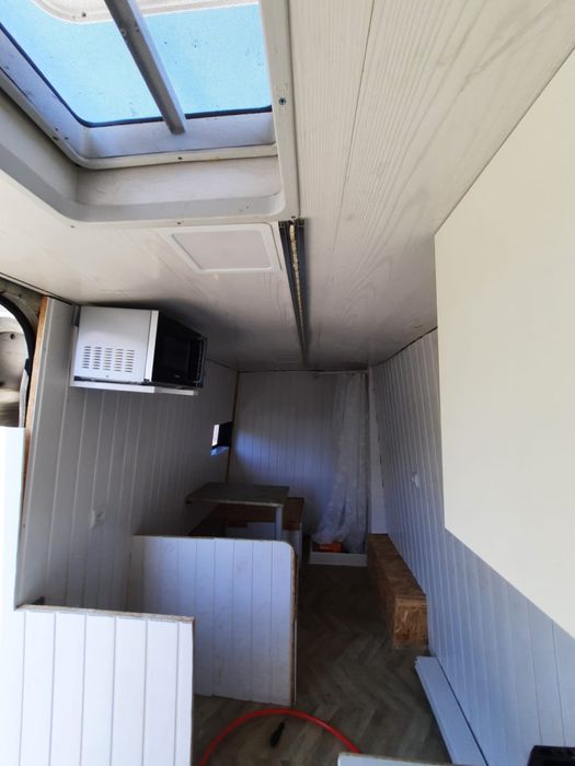 Sevinde mecedes-benz sprinter  negociabil