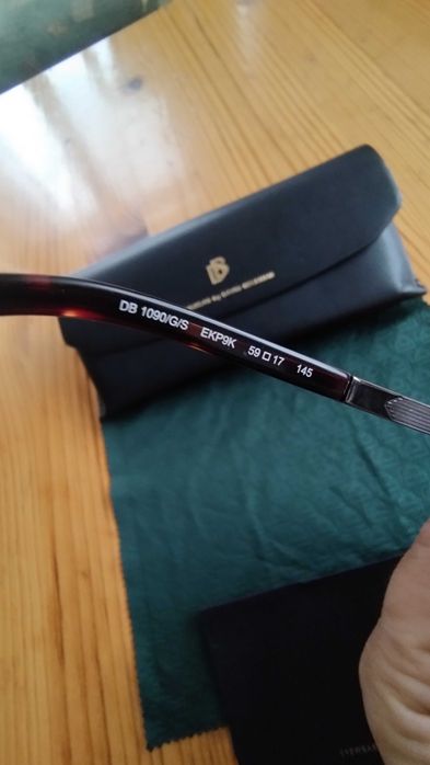 Слънчеви очила Дейвид Бекъм