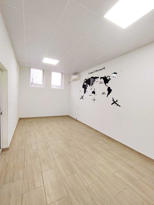 Офис/ Търговско помещение под наем