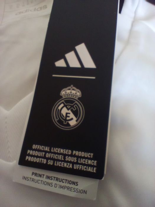 Оригинална тениска на Адидас - Реал Мадрид