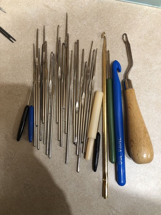 Ace de crosetat, tricotat lot tot 80 lei