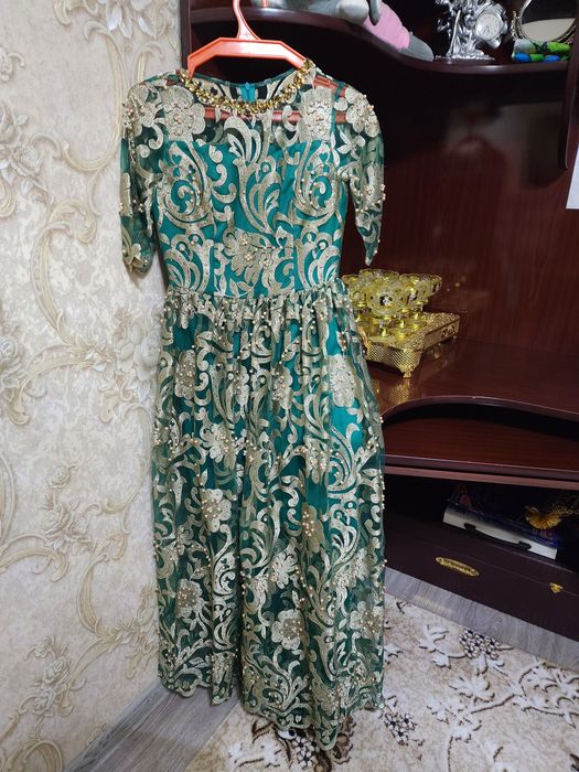 Продам платье новое