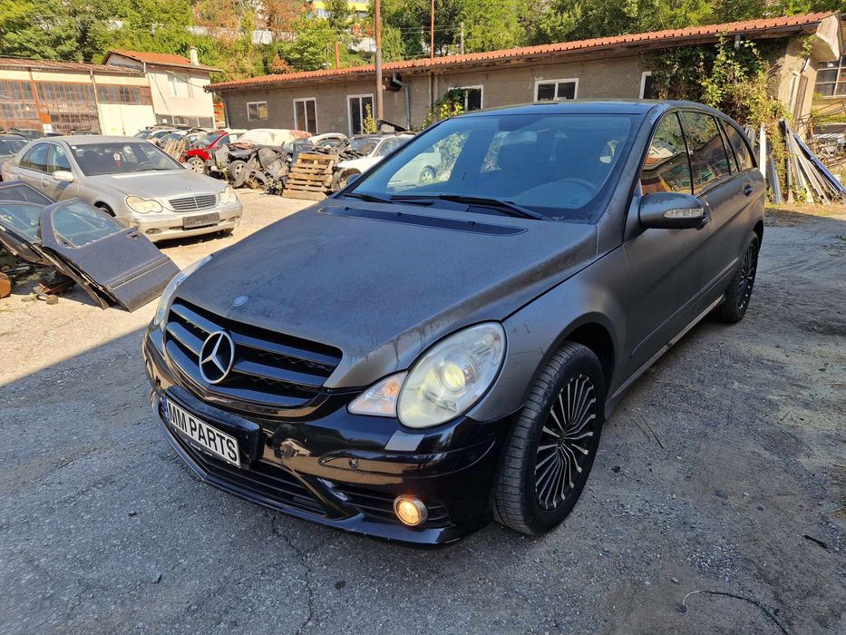 Mercedes R350 M272 272кс Airmatic AMG пакет панорама теглич ксенон авт