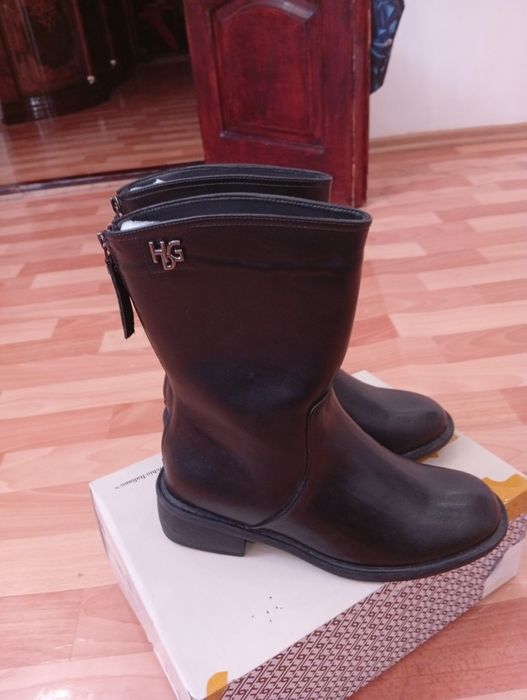 Қысқы етік сатылады