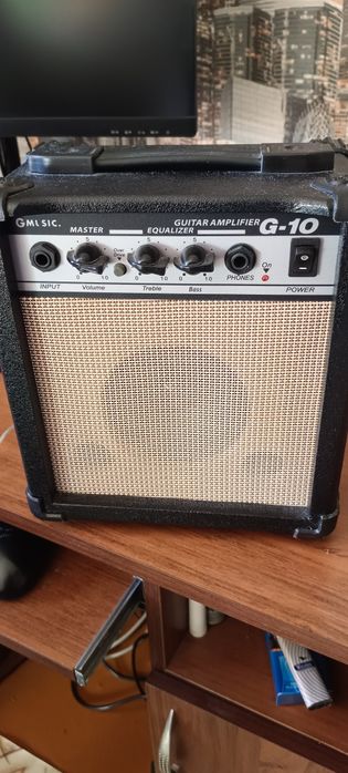 Комбоусилитель для электрогитары