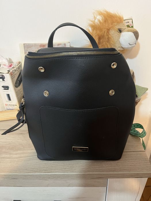 Rucsac Greenwich 31x10x27 cm in stare perfecta