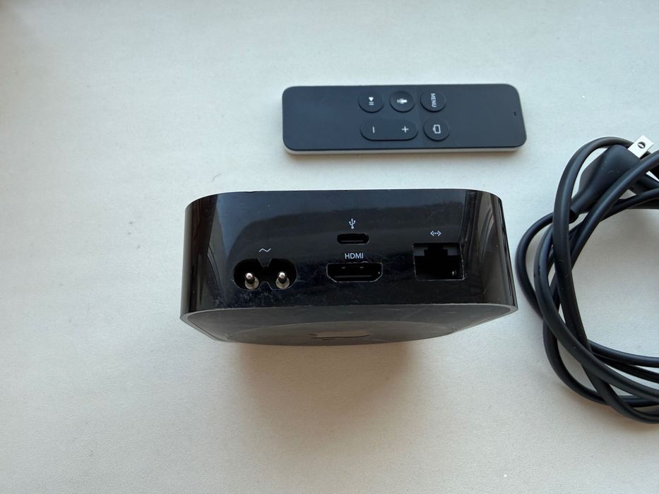 Apple TV model A1625 (4 поколение)
