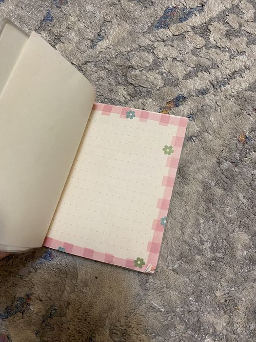 Блакнот новые много листов