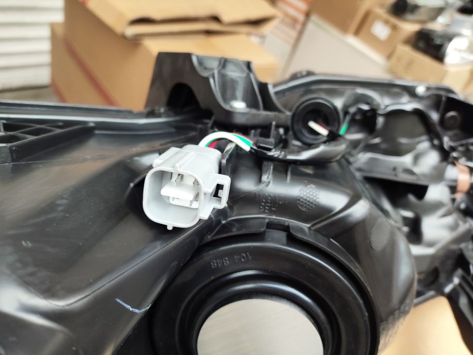 Королла фара кузов 180