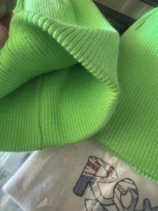 Продам шапки весений