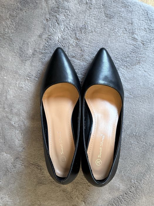 Дамски обувки номер 36