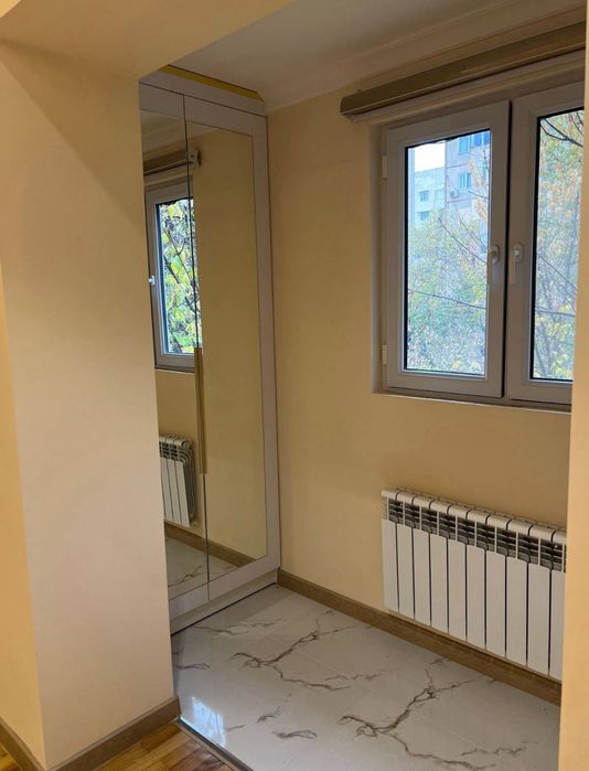 Ойбек.  Ор Точка Вкуса.  1комнатная кирпич