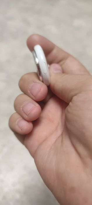 Продам airtag для iphone от компании hoco