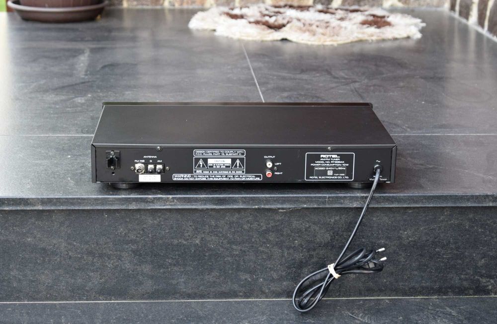 Tuner Rotel RT-935 AX, radio