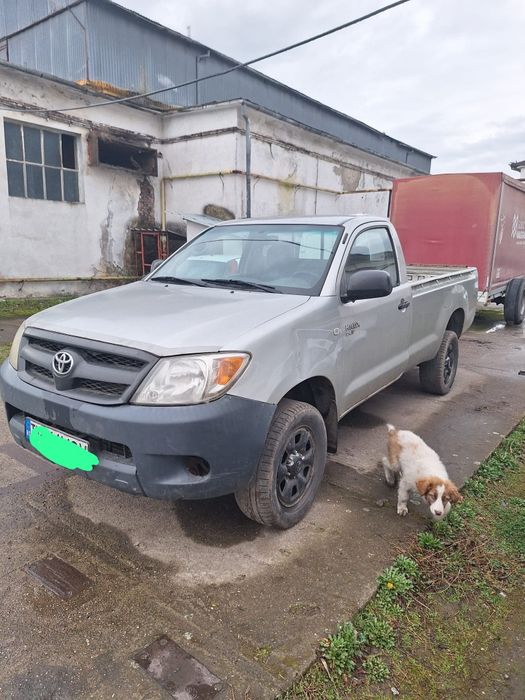 Vând Toyota Hilux