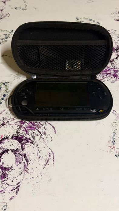 Sony PSP Street E1000 Black + чехол