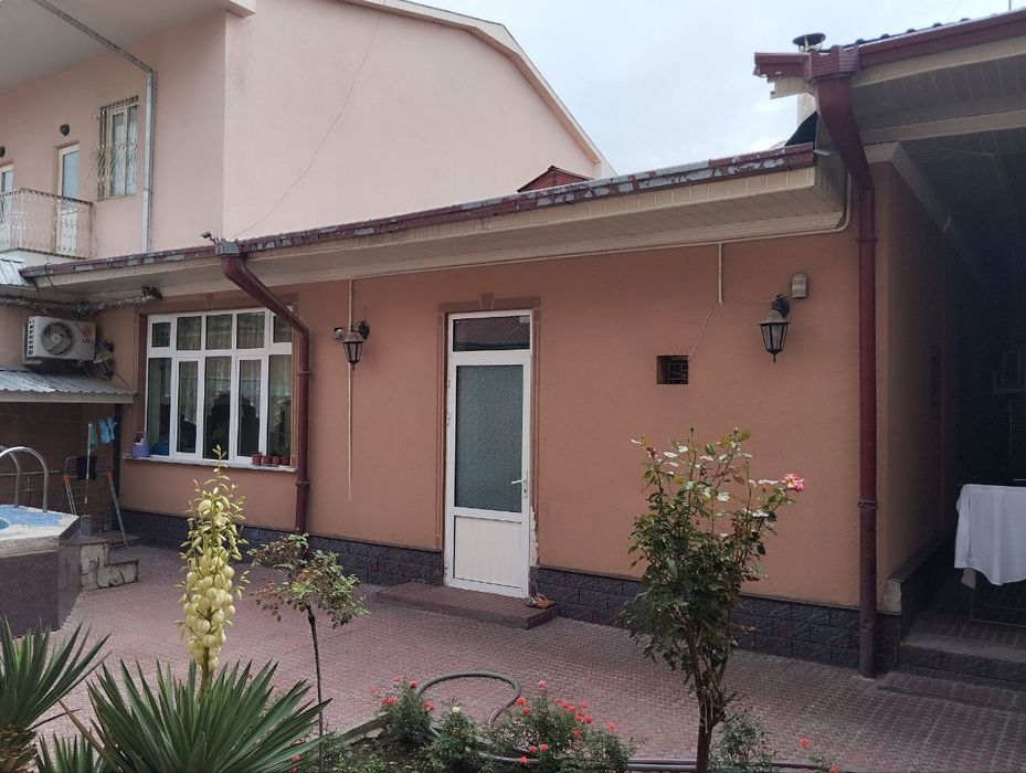 Продаются собственный дом(участок)