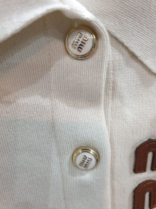 Costum damă.  Nou cu etichetă Miu Miu