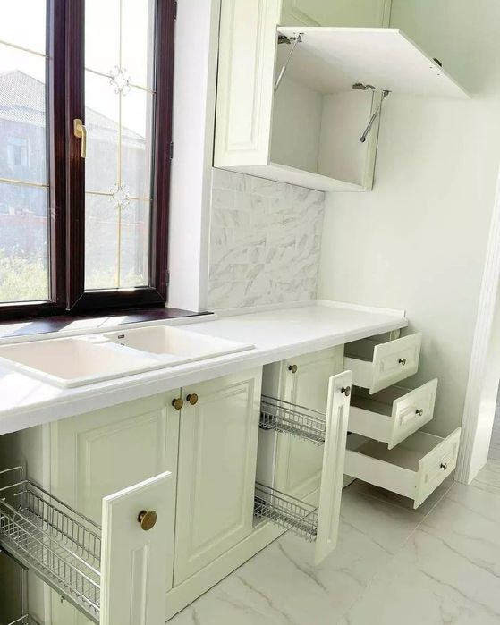 Корпусом мебели на заказ за карлики срок