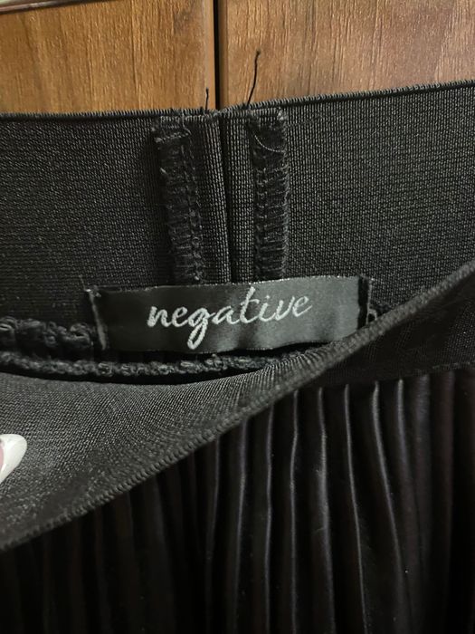 Кожена пола negative wear