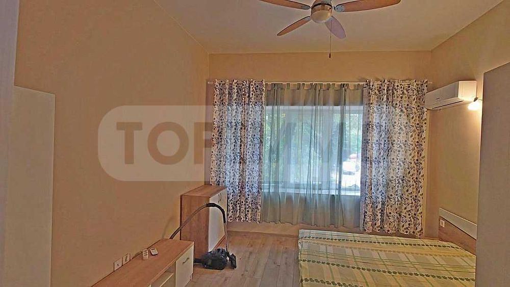 Дава се под наем Четиристаен апартамент в Варна, Център - 140 кв.м за 800 € - Снимка #4