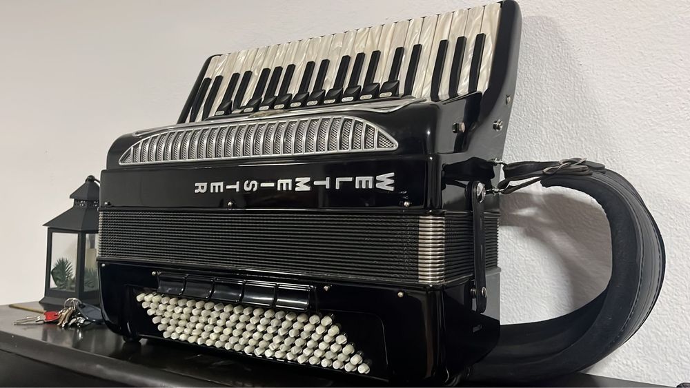 Vand urgent acordeon WELTMEISTER SUPITA