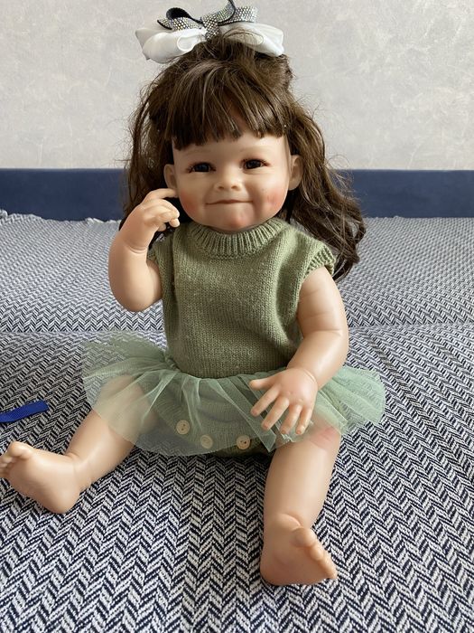 Продам куклу, отличная, качественное винил