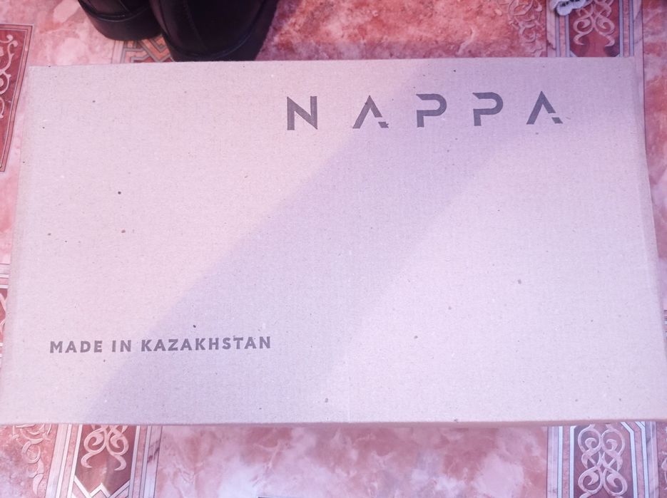 Продам осенние мужские ботинки