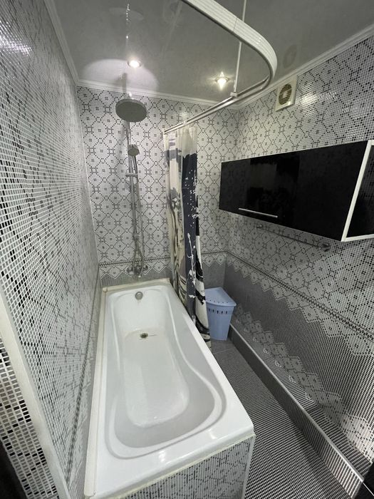 Сдам 2 х комн кв посуточно 12 мкр