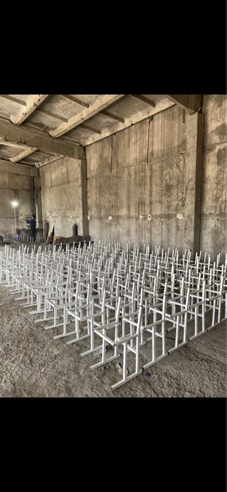 Школьные парты для учеников