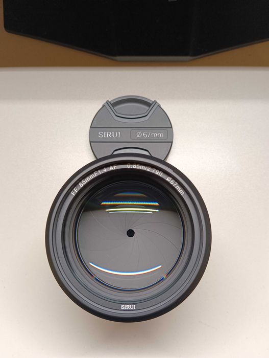 Sirui 85mm f/1.4 Nikon Z полный комплект