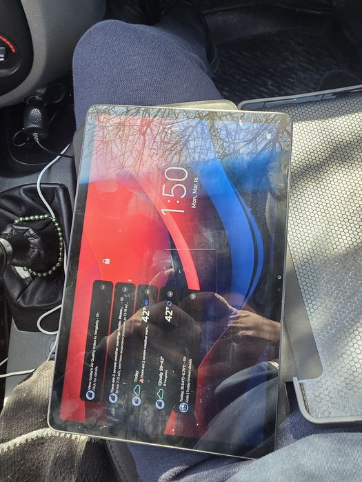 Lenovo Tab M11 WITH PEN sotiladi.
Holati juda yaxshi, hamma joyi ishla