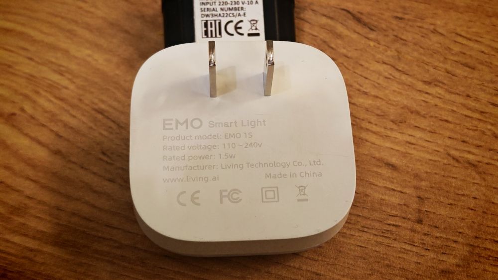 Emo Smart Light (EMO 1s) умный  светильник