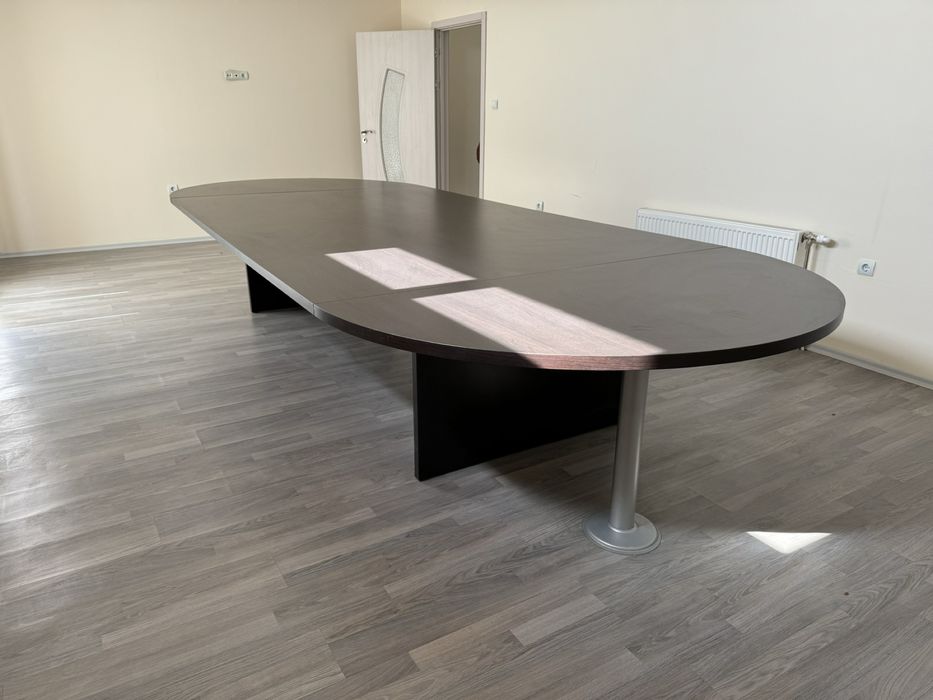 Уникат Голяма Конферентна Маса