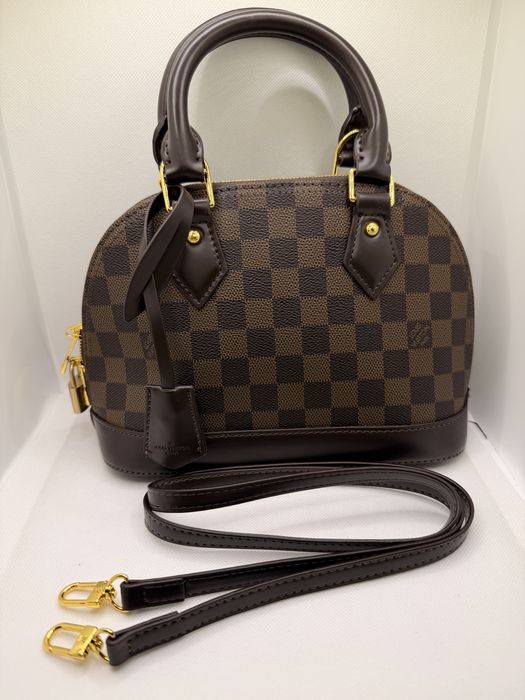 Geanta Louis Vuitton Alma BB