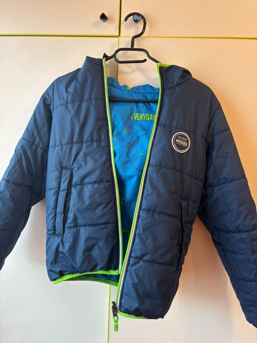 Geaca reversibila pentru baieti, o parte de ski și o parte de zi cu zi