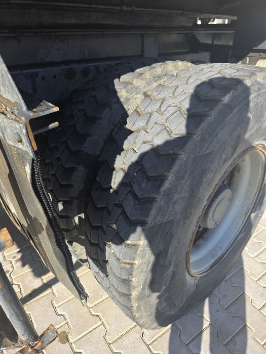 Vand sau schimb renault kerax 320 bascula cu macara  Variante cu atv sau bascula cu macara 10/12 t ofer diferenta daca ii nevoie