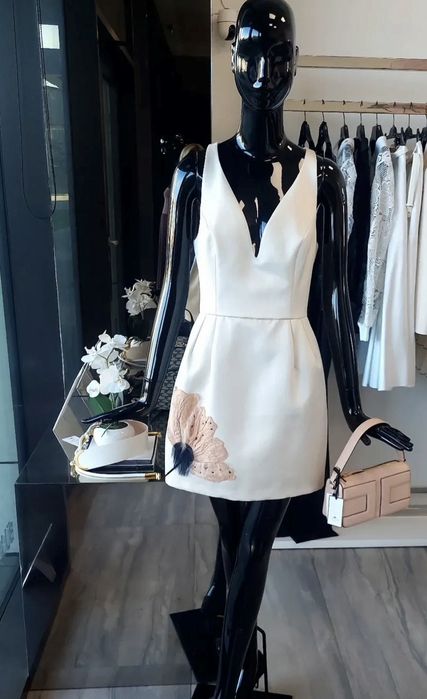 XS размер Elisabetta Franchi бежов