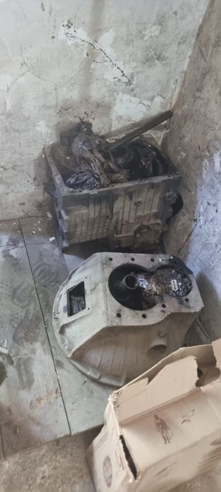 Прода. Грузовое авто Урал тягач, вместе с мотором и бочкой