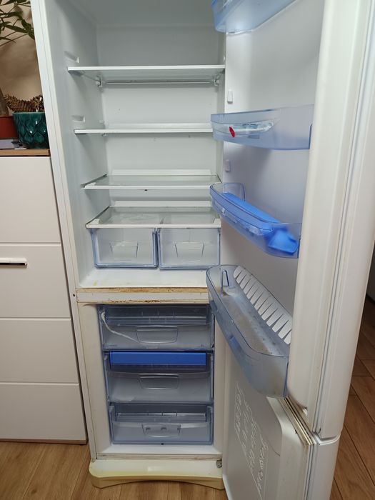 Хладилник Indesit