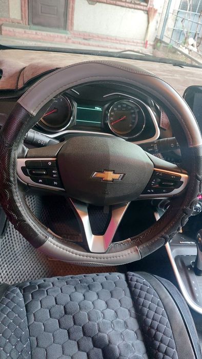 Продаётся Chevrolet Onix LTZ