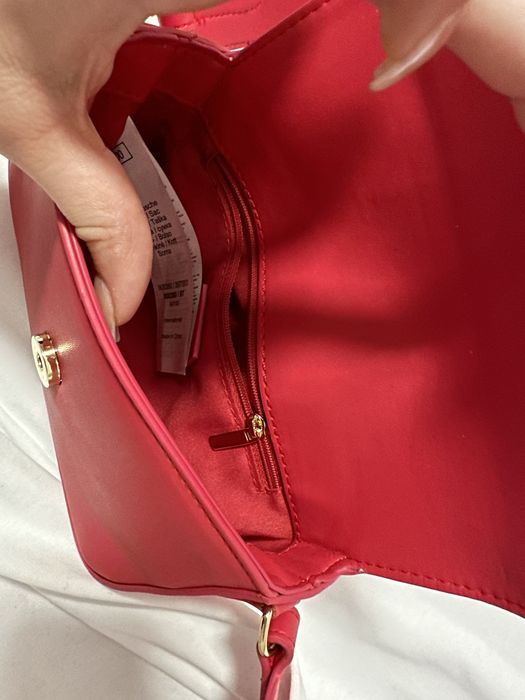 Цикламена малка чанта