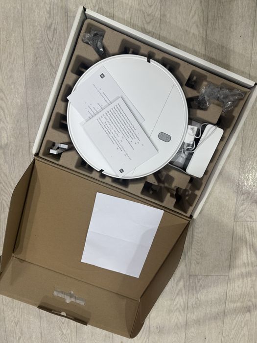 Продам новый робот пылесос