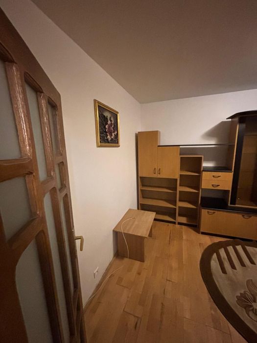 Vând Garsonieră 32mp etaj intermediar
