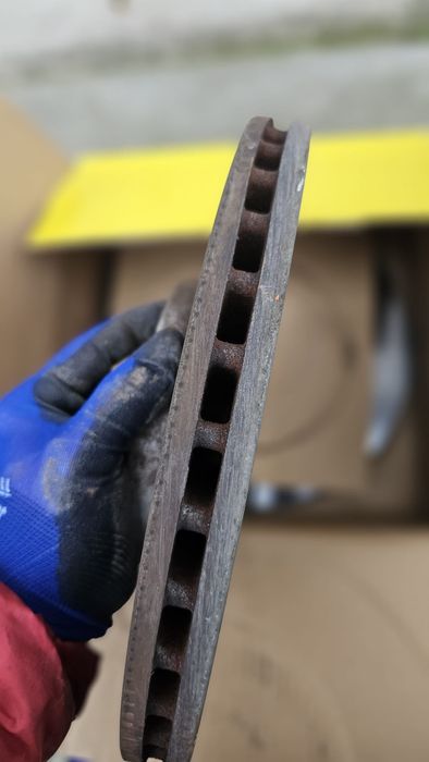 Discuri Frâna Fata spate Passat B8