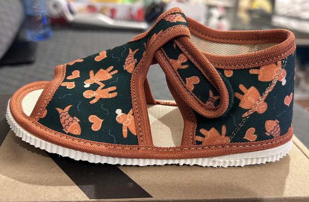 Нови детски пантофи     RAK