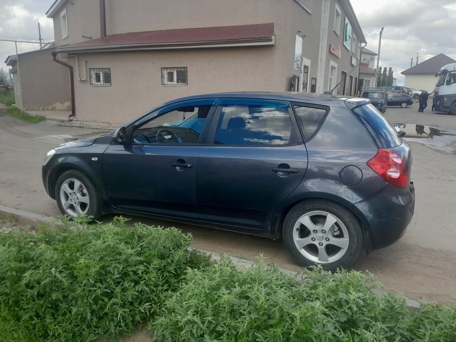 Продам киа сид состояние хорошее