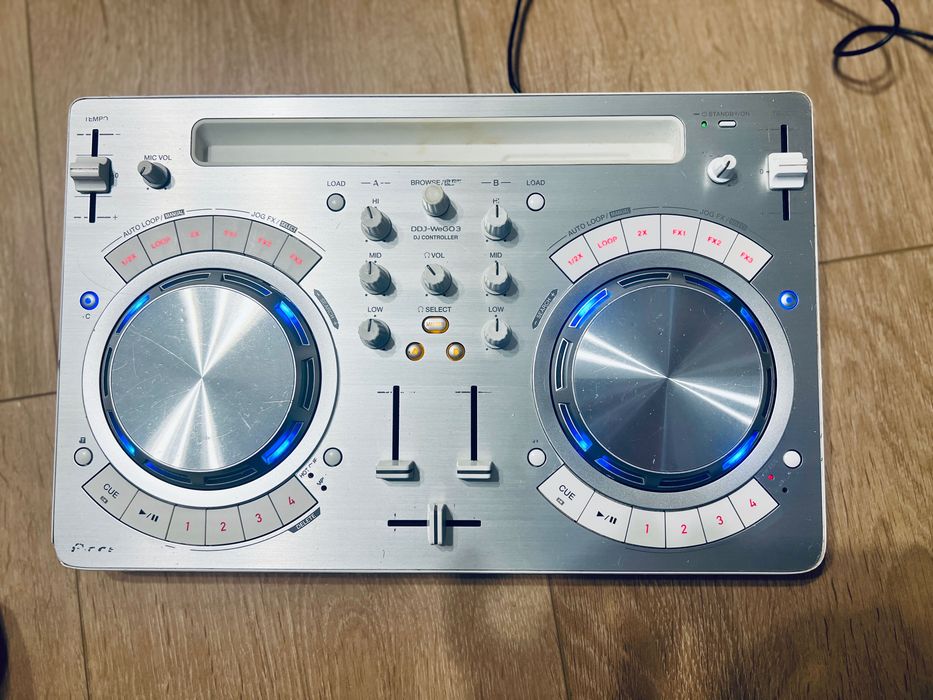 Контролер Pioneer Wego 3 + защитен кейс